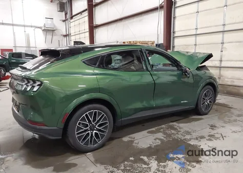 2025 Ford Mustang Mach-E Premium from USA, damaged, VIN 3FMTK3SU5SMA27392